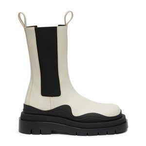 BOTTEGA VENETA. AUTHENTIC! LEATHER CHELSEA BOOTS. BRAND NEW. Retail price $1,225